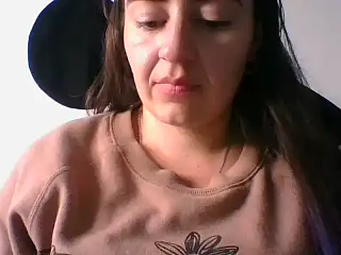 Snapshot of _karlie_kloss_ chatting on 01.23.25 karlie kloss online show from 01.23.25