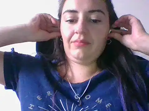 Snapshot of _karlie_kloss_ chatting on 01.29.25 karlie kloss online show from 01.29.25