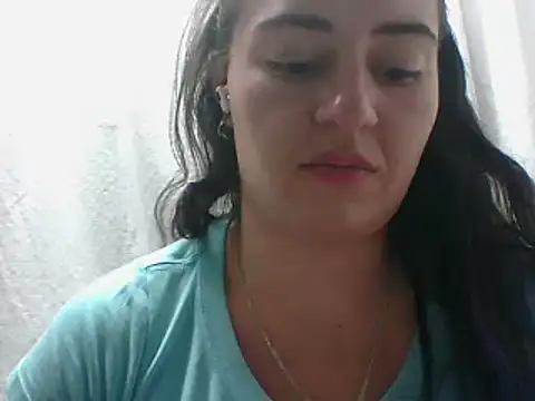 Snapshot of _karlie_kloss_ chatting on 02.02.25 karlie kloss online show from 02.02.25