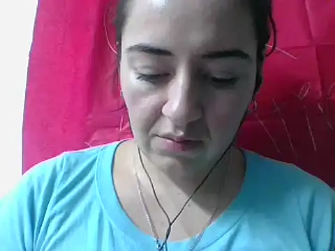 Snapshot of _karlie_kloss_ chatting on 03.18.25 karlie kloss online show from 03.18.25