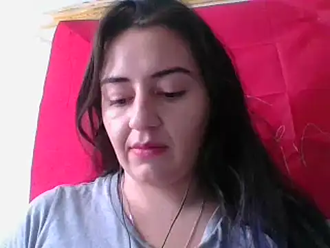 Snapshot of _karlie_kloss_ chatting on 03.21.25 karlie kloss online show from 03.21.25