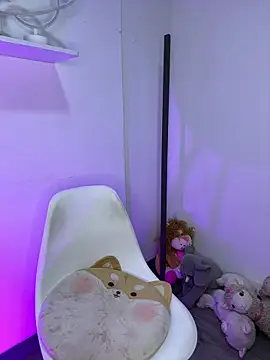 Snapshot of kristynmassey chatting on 02.06.25 kristynmassey online show from 02.06.25