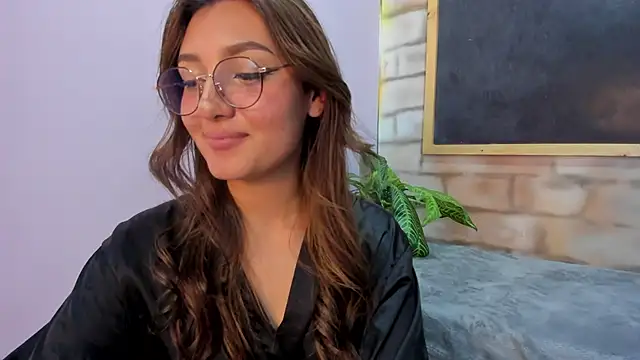 Snapshot of Afrodita_Shalom chatting on 01.17.25 Afrodita Shalom online show from 01.17.25