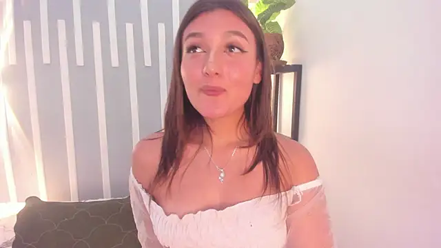 Snapshot of Afrodita_Shalom chatting on 03.18.25 Afrodita Shalom online show from 03.18.25