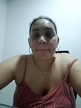 MirandaSoto online show from 11.06.25