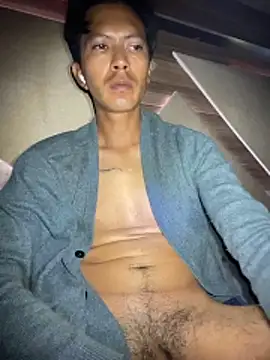 Snapshot of paulkrotz chatting on 11.07.25 paulkrotz online show from 11.07.25