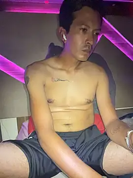 Snapshot of paulkrotz chatting on 11.14.25 paulkrotz online show from 11.14.25