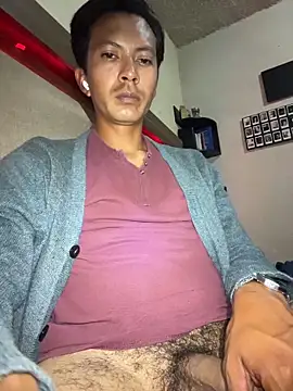 Snapshot of paulkrotz chatting on 11.16.25 paulkrotz online show from 11.16.25