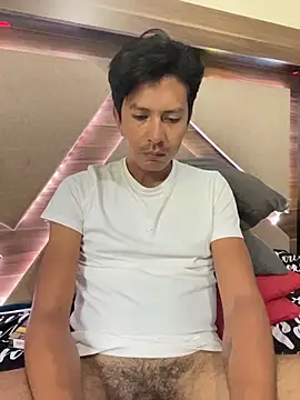 Snapshot of paulkrotz chatting on 11.20.25 paulkrotz online show from 11.20.25