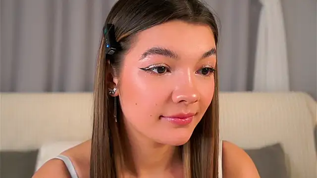 VeronaAppleberry online show from 09.10.25