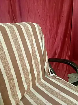 Stripy Doll online show from 11.01.25