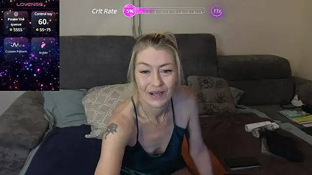 Snapshot of lisalustjouw chatting on 01.19.25 lisalustjouw online show from 01.19.25