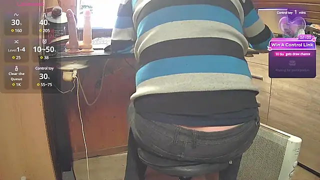 Snapshot of misteryman1956 chatting on 03.19.25 misteryman1956 online show from 03.19.25