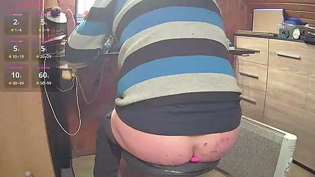 Snapshot of misteryman1956 chatting on 03.20.25 misteryman1956 online show from 03.20.25