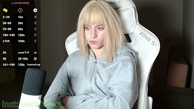 LizaKisses online show from 11.15.25