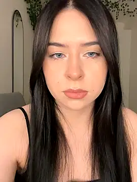 Snapshot of _SweetCandyy chatting on 11.21.25 SweetCandyy online show from 11.21.25