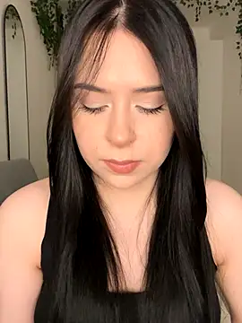 Snapshot of _SweetCandyy chatting on 11.22.25 SweetCandyy online show from 11.22.25