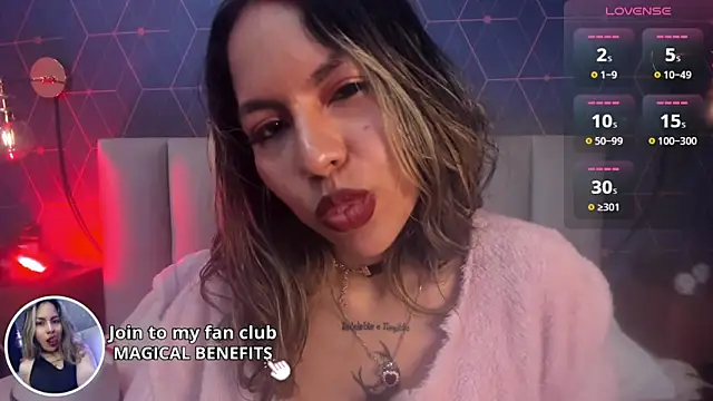 Snapshot of delilah_fix chatting on 12.31.24 delilah fix online show from 12.31.24