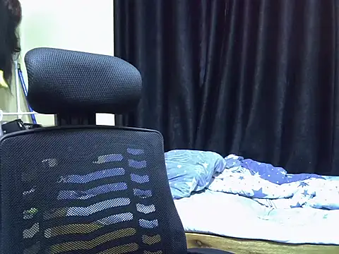 Horny-slut  online show from 10.28.25