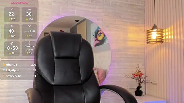 nicole  parker1 online show from 02.10.25