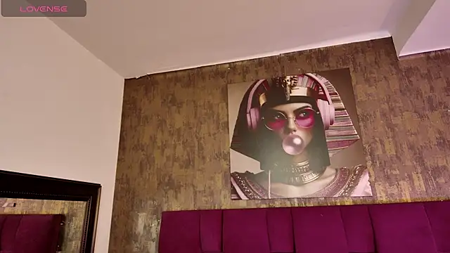 nicole  parker1 online show from 09.26.25