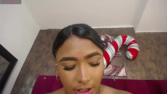 nicole  parker1 online show from 12.16.25