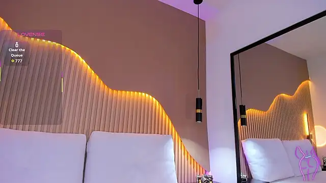 Snapshot of RenataJhonson_ chatting on 03.11.26 RenataJhonson online show from 03.11.26