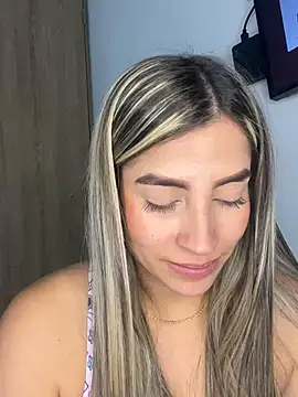 Issabela G1 online show from 12.12.24