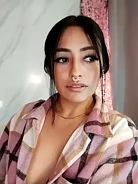 Nanda Vixen online show from 09.22.25