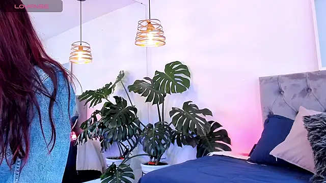 Snapshot of Nami_sunny chatting on 11.06.25 Nami sunny online show from 11.06.25