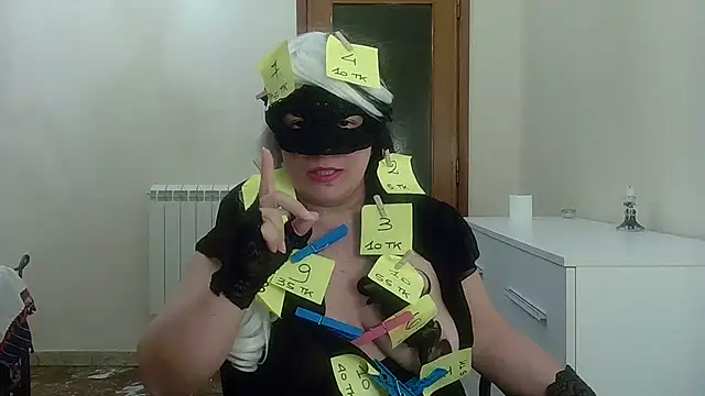 Ninalapiccolina online show from 03.14.25