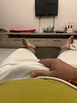 Snapshot of Your_daddy_544 chatting on 10.05.25 Your daddy 544 online show from 10.05.25