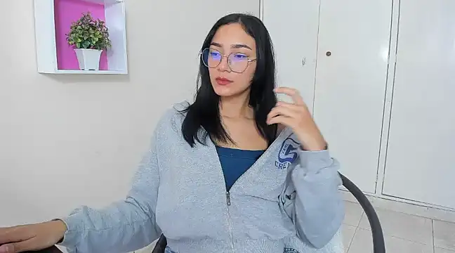 ASIAM BRUNET online show from 03.04.25