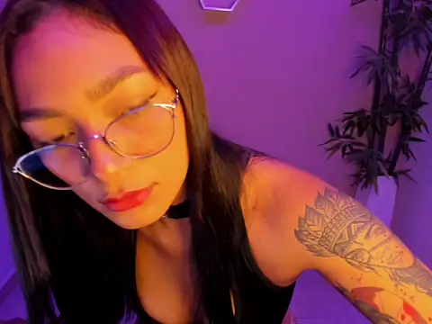 ASIAM BRUNET online show from 03.24.26