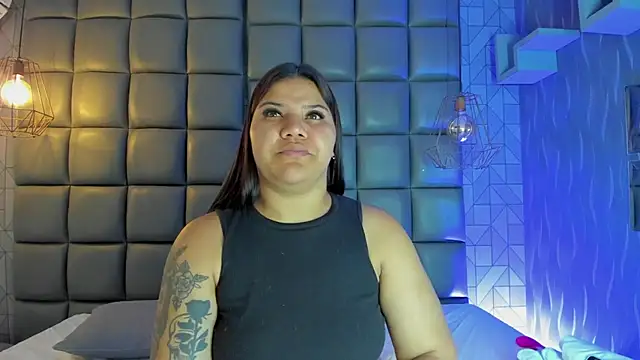 Snapshot of mile_uribe chatting on 03.09.25 mile uribe online show from 03.09.25