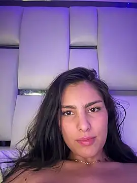 Maddy Rouse  online show from 01.06.25