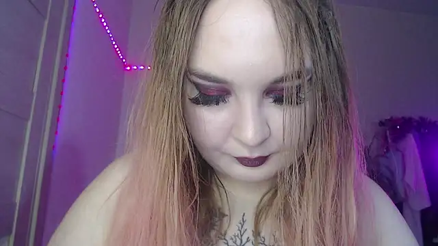 Greeenfriends6969 online show from 12.27.24