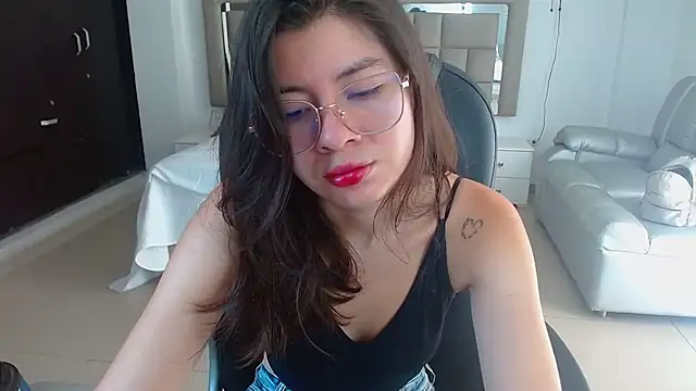 zoecruzz online show from 03.31.26