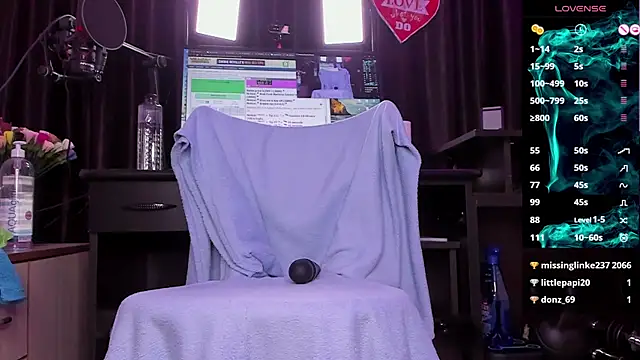 Snapshot of Raissa_sky26 chatting on 12.30.24 Raissa sky26 online show from 12.30.24