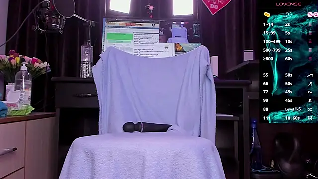 Snapshot of Raissa_sky26 chatting on 01.06.25 Raissa sky26 online show from 01.06.25