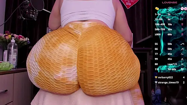 Snapshot of Raissa_sky26 chatting on 01.10.25 Raissa sky26 online show from 01.10.25