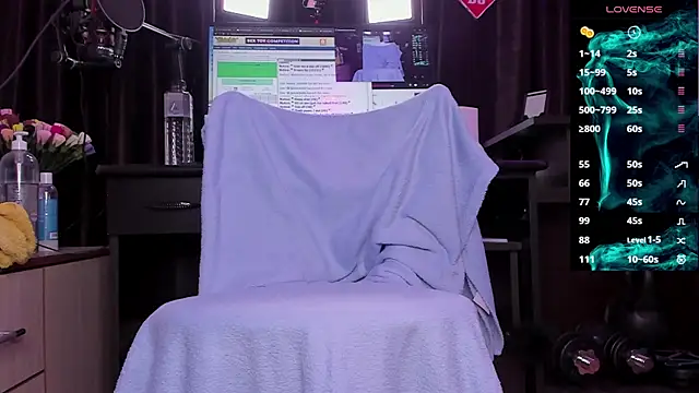 Snapshot of Raissa_sky26 chatting on 02.13.25 Raissa sky26 online show from 02.13.25