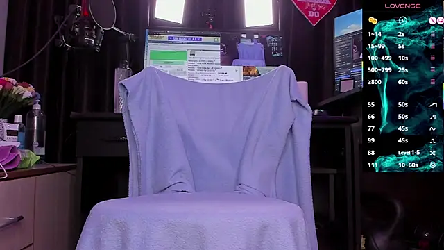 Snapshot of Raissa_sky26 chatting on 03.07.25 Raissa sky26 online show from 03.07.25