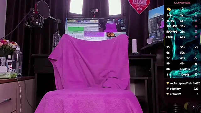 Snapshot of Raissa_sky26 chatting on 03.14.25 Raissa sky26 online show from 03.14.25