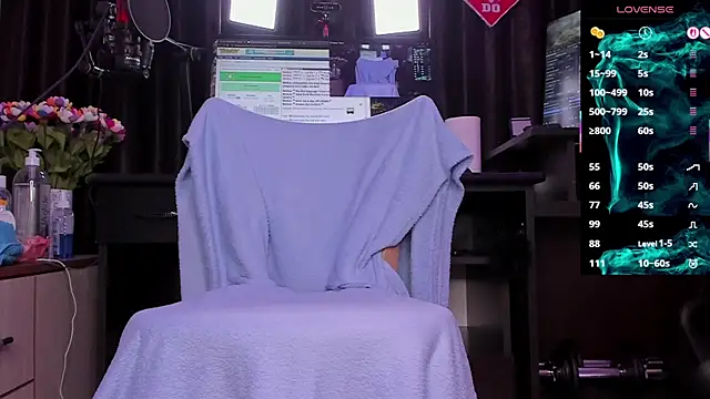 Snapshot of Raissa_sky26 chatting on 09.23.25 Raissa sky26 online show from 09.23.25