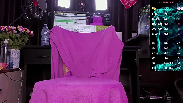 Snapshot of Raissa_sky26 chatting on 10.07.25 Raissa sky26 online show from 10.07.25