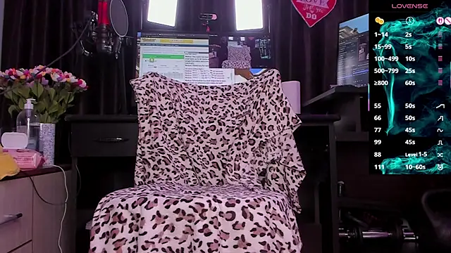 Snapshot of Raissa_sky26 chatting on 11.09.25 Raissa sky26 online show from 11.09.25