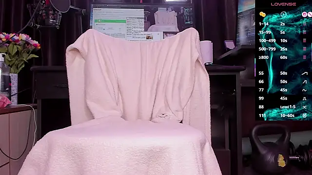 Raissa sky26 online show from 05.18.26