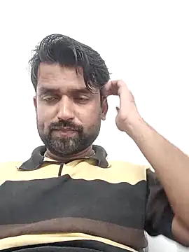 Snapshot of rj_knight chatting on 12.16.25 rj knight online show from 12.16.25