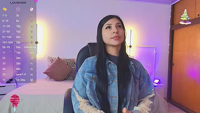 Snapshot of _gaby2 chatting on 11.22.25 gaby2 online show from 11.22.25